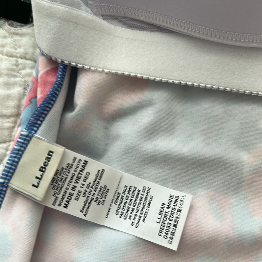 L.L.Bean Rustic blue vintage floral tankini with navy skirted bottom nwt size 14 - Picture 9 of 10